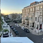 Cozy Nest In Central London